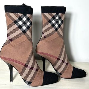 Brand New Burberry Knitted Check Sock Boots